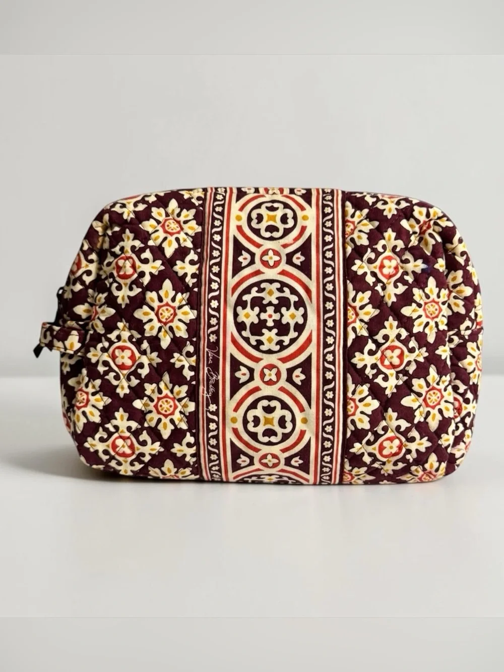 Vera Bradley Medallion  Large Cosmetic Travel Zippered Makeup Case